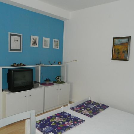 מוסטר Apartment Smarty מראה חיצוני תמונה